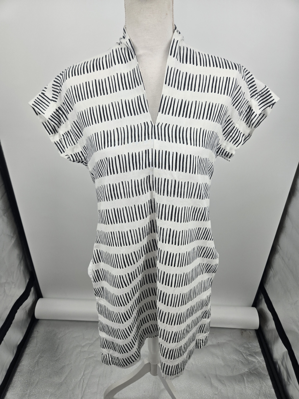 Brooke Wright Nancy Dress Black And White Striped Print Linen Blend XS (6715)